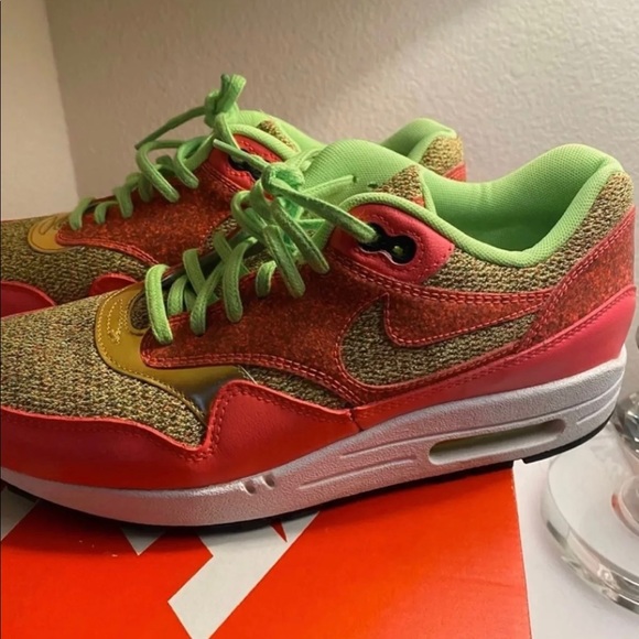 Sold❌❌❌New Nike air Max ghost green punch pink - Picture 3 of 5